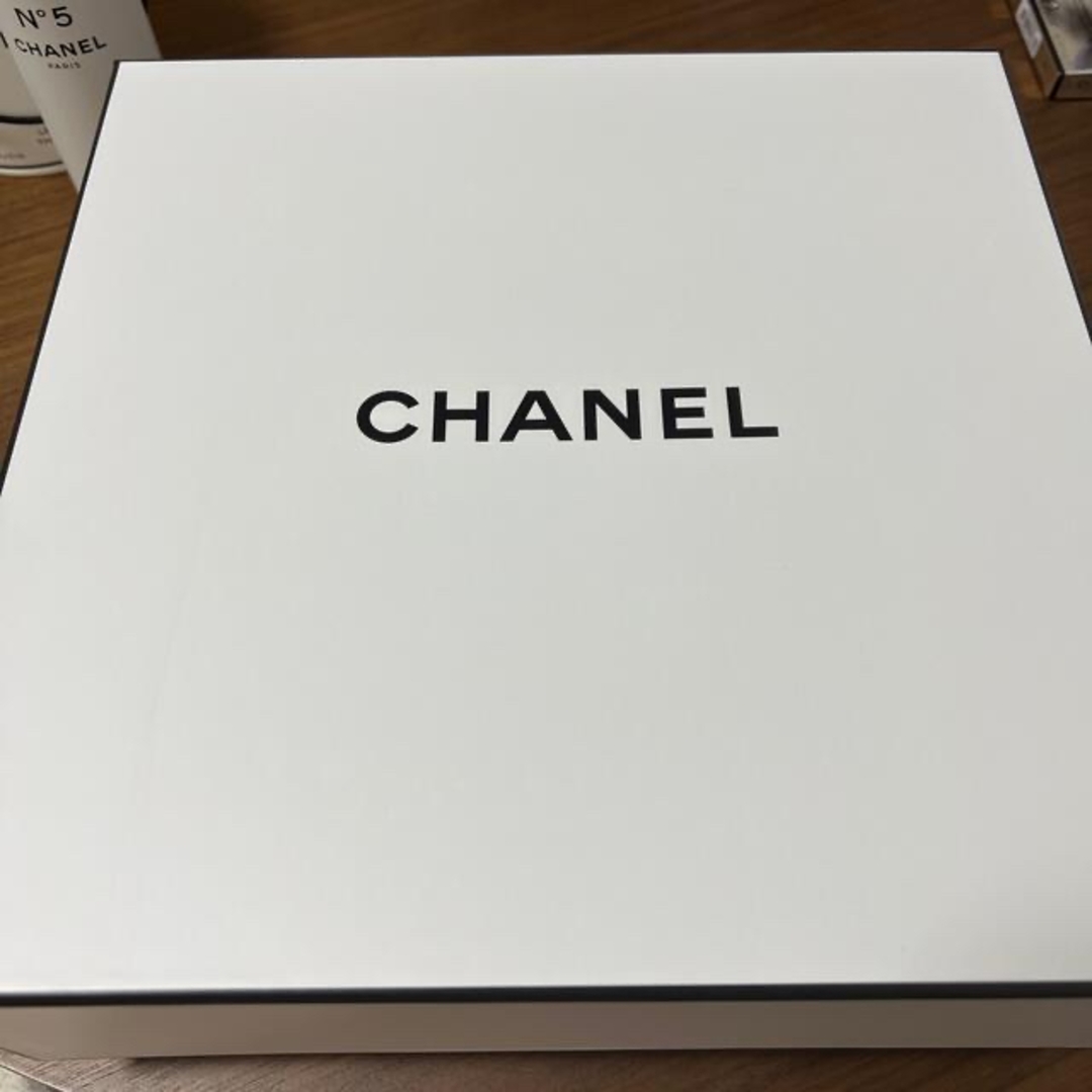 CHANEL(シャネル)のCHANEL N°5 ボディケア　フレグランス　セット　限定品 コスメ/美容の香水(ユニセックス)の商品写真