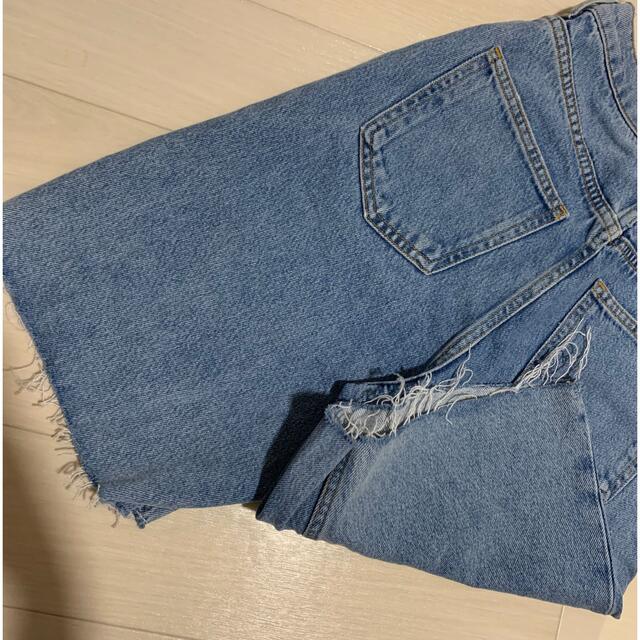 ZARA(ザラ)のZARA デニムバミューダパンツ レディースのパンツ(ハーフパンツ)の商品写真