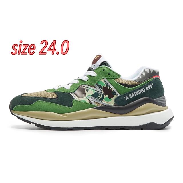 A BATHING APE(アベイシングエイプ)のBAPE New Balance エイプ ニューバランス 57/40 24.0 レディースの靴/シューズ(スニーカー)の商品写真