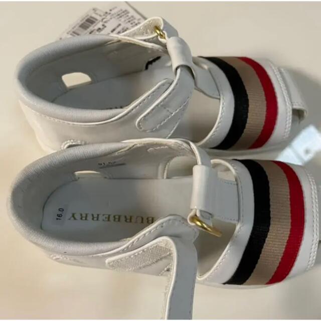 BURBERRY(バーバリー)の【正規品】バーバリー新品 タグ付き 未使用品　女の子サンダル16cm キッズ/ベビー/マタニティのキッズ靴/シューズ(15cm~)(サンダル)の商品写真