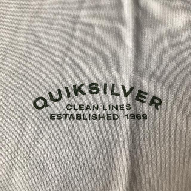 QUIKSILVER(クイックシルバー)のクイックシルバー 半袖Tシャツ M 生成り オフホワイト プリント柄 メンズのトップス(Tシャツ/カットソー(半袖/袖なし))の商品写真