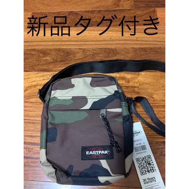 EASTPAK(イーストパック)の新品タグ付き　イーストパック　ショルダーバッグ　カモフラ　迷彩 メンズのバッグ(ショルダーバッグ)の商品写真