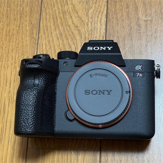 SONY(ソニー)のSONY α7r4 ほぼ未使用 スマホ/家電/カメラのカメラ(ミラーレス一眼)の商品写真