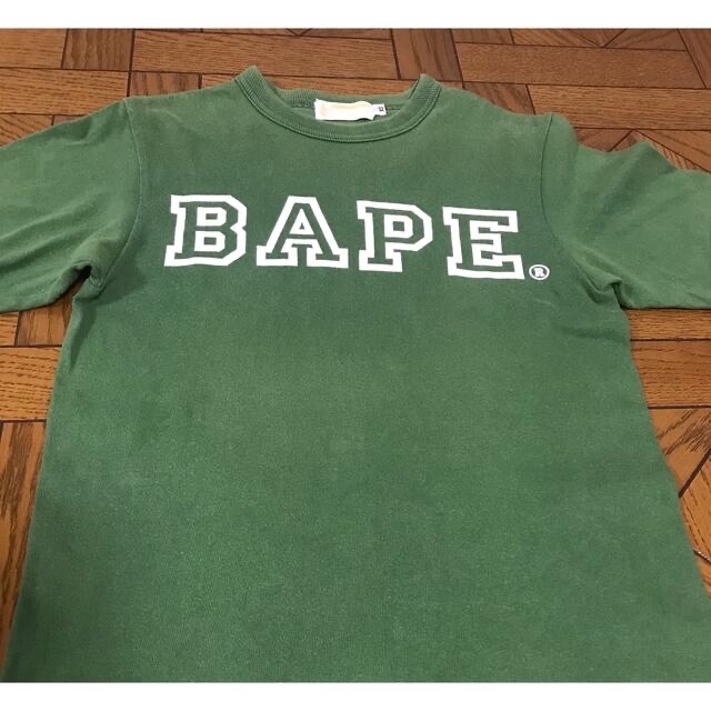 A BATHING APE(アベイシングエイプ)のA BATHING APE★BAPE★緑色カットソー メンズのトップス(Tシャツ/カットソー(半袖/袖なし))の商品写真