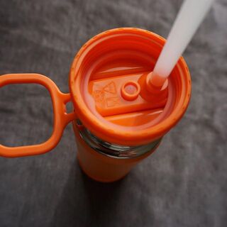 ステンレス 保冷 水筒 常温　マイボトル  タンブラー　ポピーレッド 橙色　便利