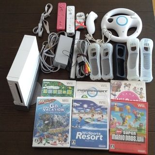 ウィー(Wii)の任天堂Wii本体、リモコン、ゲームソフトセット(家庭用ゲーム機本体)