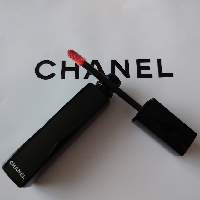 CHANEL(シャネル)のCHANELシャネルコスメアイシャドウリップグロスハンドクリームセット コスメ/美容のベースメイク/化粧品(リップグロス)の商品写真