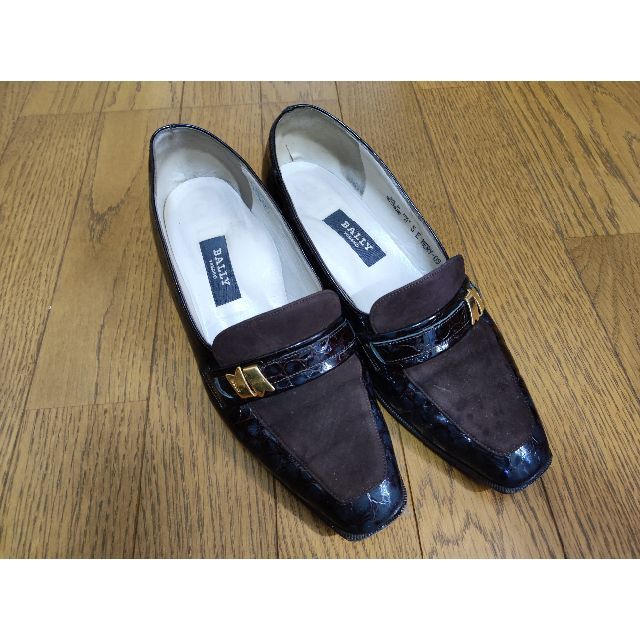 Bally(バリー)のBALLY　バリー　婦人靴　23.5ｃｍ　やや茶色系　整理番号MR2501 レディースの靴/シューズ(ローファー/革靴)の商品写真