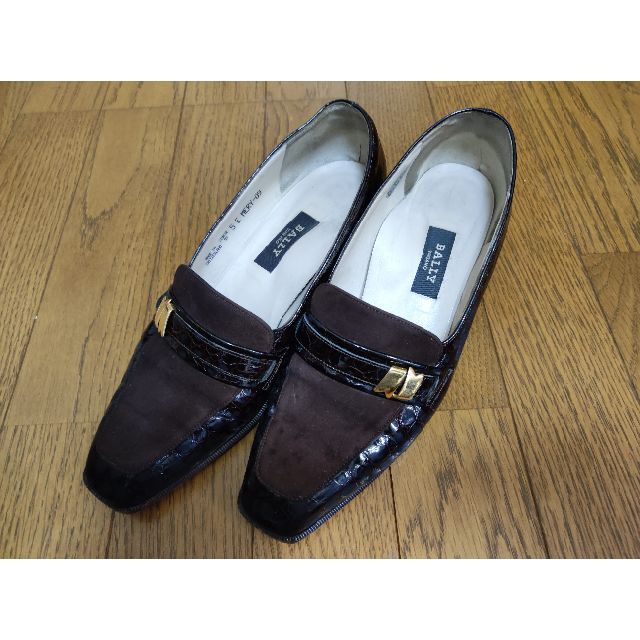 Bally(バリー)のBALLY　バリー　婦人靴　23.5ｃｍ　やや茶色系　整理番号MR2501 レディースの靴/シューズ(ローファー/革靴)の商品写真