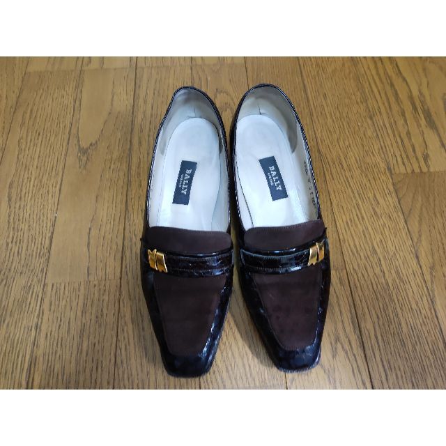 Bally(バリー)のBALLY　バリー　婦人靴　23.5ｃｍ　やや茶色系　整理番号MR2501 レディースの靴/シューズ(ローファー/革靴)の商品写真