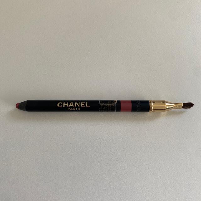 CHANEL(シャネル)のCHANEL リップペンシル ル クレイヨン レーヴル 48 ボワ デ ローズ コスメ/美容のベースメイク/化粧品(リップライナー)の商品写真