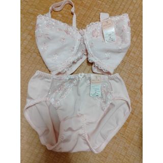 べジュール ランジェリー ブラジャー ショーツ ピンク Dカップ(ブラ&ショーツセット)