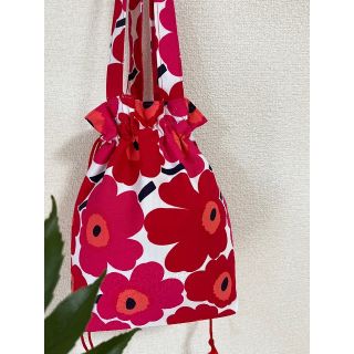 マリメッコ(marimekko)の❤️新品未使用♪人気♪正規品マリメッコ生地使用ショルダー巾着バッグハンドメイド(ショルダーバッグ)