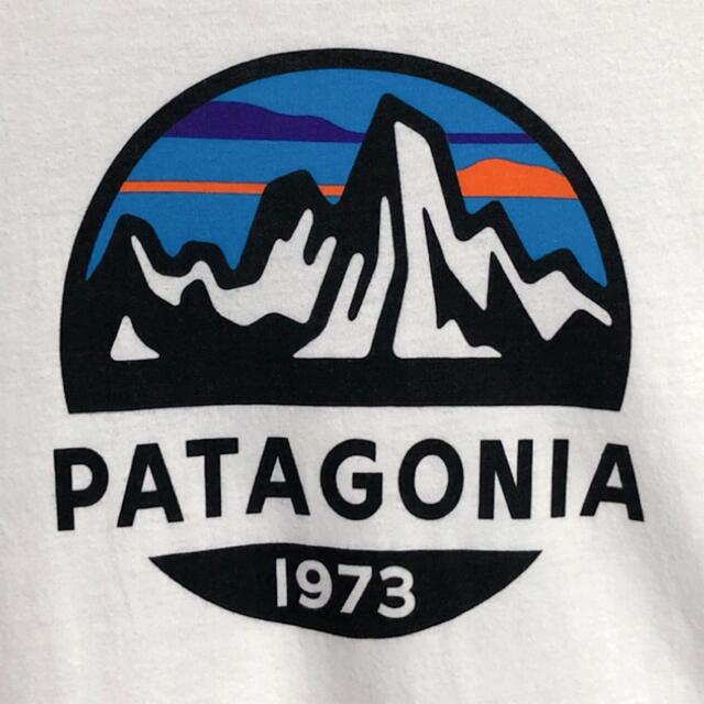 patagonia(パタゴニア)のパタゴニア ビッグロゴ 表記M 着用感L ホワイト 白 ゆるダボ Tシャツ メンズのトップス(Tシャツ/カットソー(半袖/袖なし))の商品写真