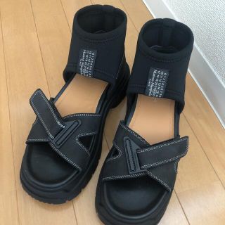 Maison Margiela セーフティストラッププラットフォームランナー