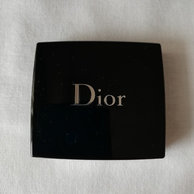 Dior(ディオール)のディオール モノクルールクチュール 530 アイシャドウ コスメ/美容のベースメイク/化粧品(アイシャドウ)の商品写真