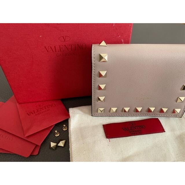 VALENTINO(ヴァレンティノ)の財布 レディースのファッション小物(財布)の商品写真