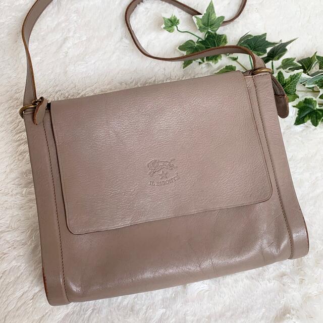 IL BISONTE イルビゾンテ フラップ付 ショルダーバッグ グレージュ