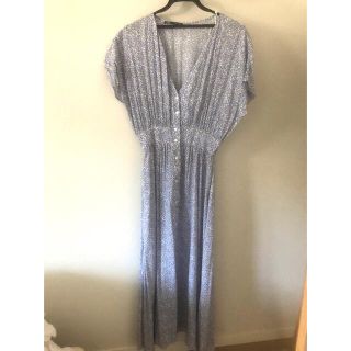 ザラ(ZARA)の新品［ZARA］花柄ロングワンピース(ロングワンピース/マキシワンピース)