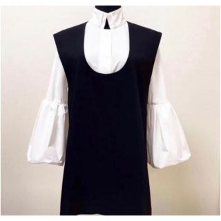 ドゥロワー(Drawer)の【美品】シーマリー　Uネックベスト(ベスト/ジレ)