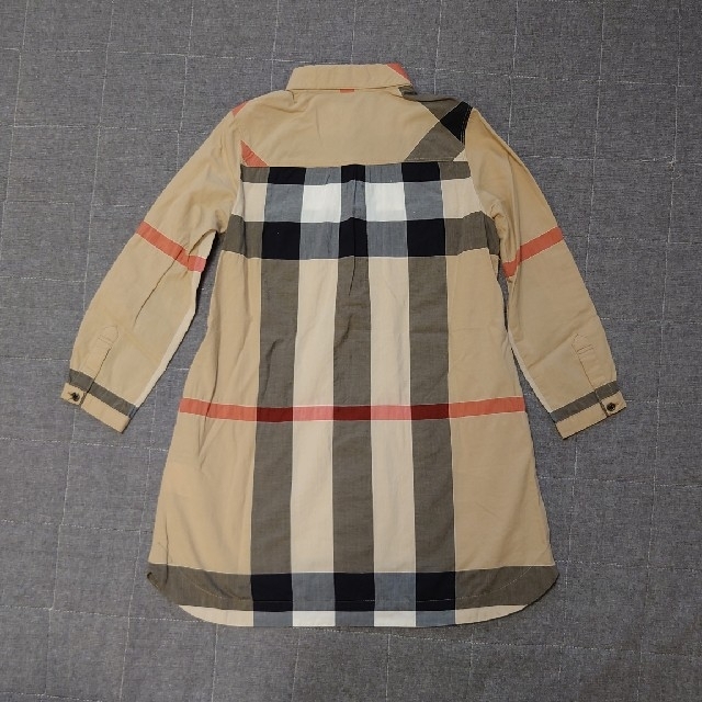 BURBERRY(バーバリー)のバーバリー　BURBERRY　シャツワンピース　120 キッズ/ベビー/マタニティのキッズ服女の子用(90cm~)(ワンピース)の商品写真