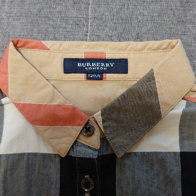 BURBERRY(バーバリー)のバーバリー　BURBERRY　シャツワンピース　120 キッズ/ベビー/マタニティのキッズ服女の子用(90cm~)(ワンピース)の商品写真