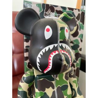 A BATHING APE - A BATHING APE ベアブリック グリーンカモ400%の通販