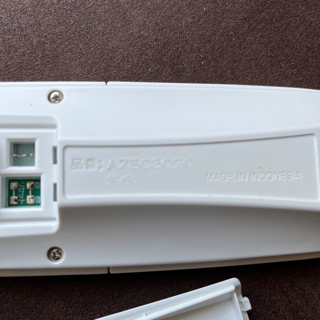 ナショナルエアコンリモコン 6
