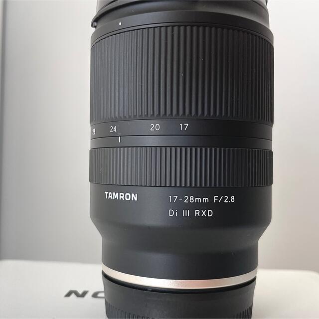 TAMRON(タムロン)の【美品】TAMRON レンズ 17-28F2.8 DI III RXD スマホ/家電/カメラのカメラ(その他)の商品写真