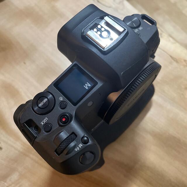 Canon(キヤノン)のCANON EOS R バッテリーグリップ付 スマホ/家電/カメラのカメラ(ミラーレス一眼)の商品写真