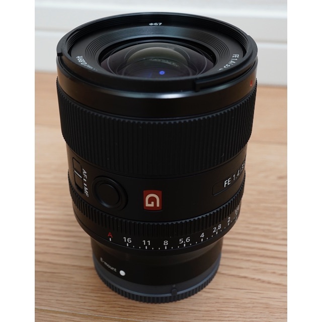 SONY(ソニー)の【美品】SONY FE 35mm F1.4 GM SEL35F14GM 保証有 スマホ/家電/カメラのカメラ(レンズ(単焦点))の商品写真