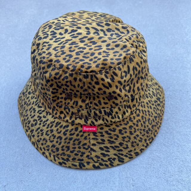 Supreme(シュプリーム)のSUPREME barbour Waxed Crusher Leopard メンズの帽子(ハット)の商品写真