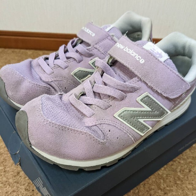 New Balance(ニューバランス)のニューバランス　996　キッズ　中古　size21.5cm  スニーカー キッズ/ベビー/マタニティのベビー靴/シューズ(~14cm)(スニーカー)の商品写真