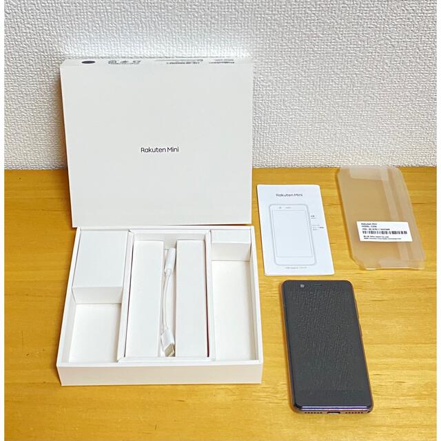 Rakuten(ラクテン)のRakuten mini C330 ブラック ラクテンミニ 中古品 箱付き スマホ/家電/カメラのスマートフォン/携帯電話(スマートフォン本体)の商品写真