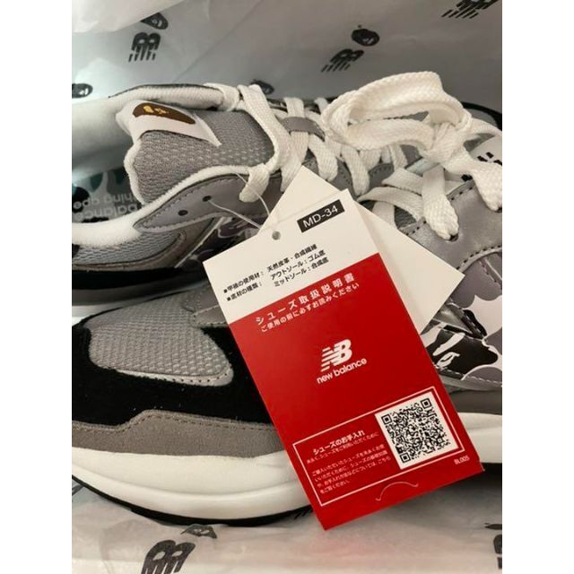 A BATHING APE(アベイシングエイプ)のBAPE X NEW BALANCE 5740 GRAY グレー 28cm メンズの靴/シューズ(スニーカー)の商品写真