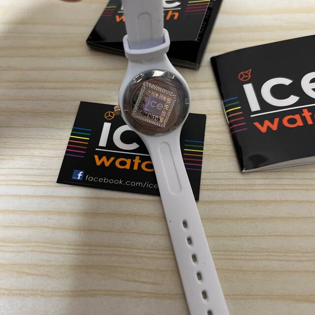 ice watch(アイスウォッチ)のice whatch ミニ ice glam ローズゴールド ホワイト レディースのファッション小物(腕時計)の商品写真