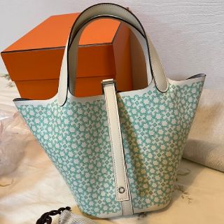 エルメス(Hermes)の【新品未使用】HERMESエルメスピコタンPM 18 ラッキーデイジー(ハンドバッグ)