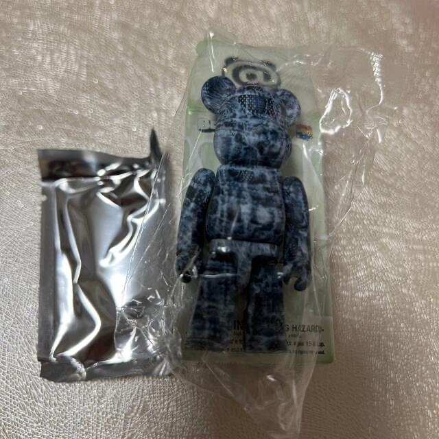 BE@RBRICK SERIES 44 ベアブリック シークレット FDMTL フィギュア BE@RBRICK SERIES 44 ベアブリック シークレット FDMTL フィギュア