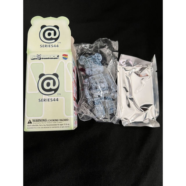 BE@RBRICK SERIES 44 ベアブリック シークレット FDMTL フィギュア BE@RBRICK SERIES 44 ベアブリック シークレット FDMTL フィギュア