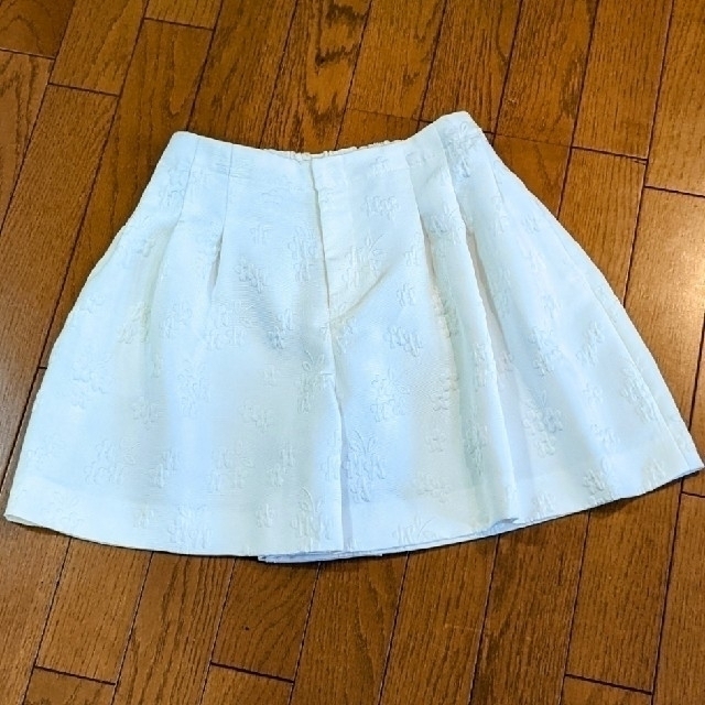 新品 TOCCA ♥キュロットショートパンツ♥白花柄スカート♥