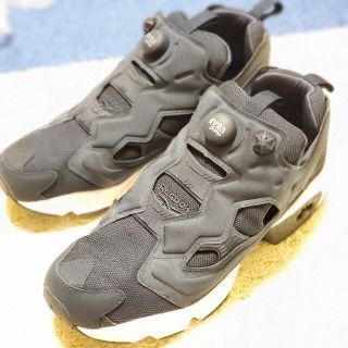 リーボック(Reebok)のmono様専用　インスタポンプフューリー  ブラック　リーボック　スニーカー(スニーカー)