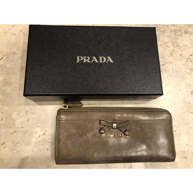 【値下げ】【PRADA財布】プラダの財布//リボン