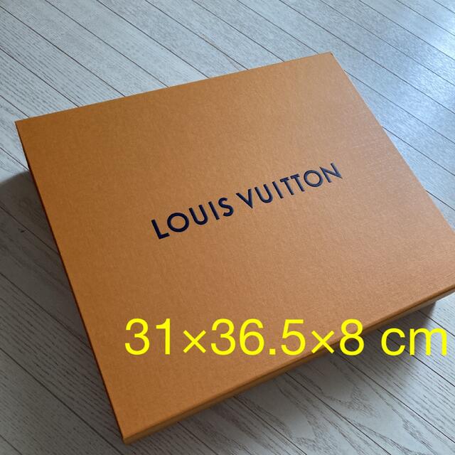 ルイ ヴィトン　空箱　31×36.5×8 cm       最新　美品