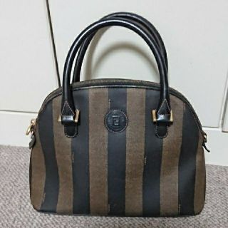 フェンディ(FENDI)のFENDI ペカン柄 ハンドバッグ(ハンドバッグ)