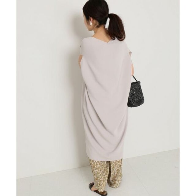 IENA - 新品 IENA コットンストレッチコクーンVネックワンピース IENA - 新品 IENA コットンストレッチコクーンVネックワンピース