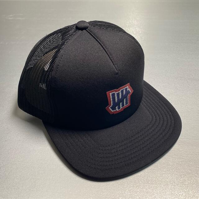 UNDEFEATED(アンディフィーテッド)のJ2016様専用 新品 UNDEFEATED CAP キャップ ブラック メンズの帽子(キャップ)の商品写真