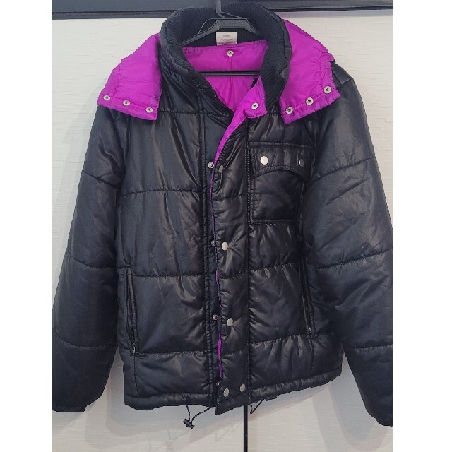 BROWNY(ブラウニー)のBrowny フード ダウンジャケット ブラック パープル 紫 サイズM メンズのジャケット/アウター(ダウンジャケット)の商品写真