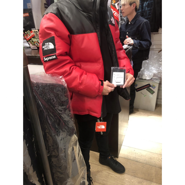 Supreme(シュプリーム)の激安！本物！Supreme × The north face（コラボ）Lsize メンズのジャケット/アウター(ダウンジャケット)の商品写真