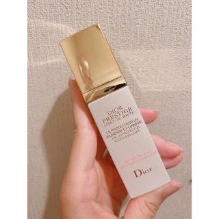 クリスチャンディオール(Christian Dior)のプレステージ ホワイト ル プロテクター ルミエール UV(化粧下地)