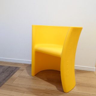 MAGIS TRIOLI/マジス トリオリ キッズチェア キッズチェアの通販|ラクマ 値引きする MAGIS TRIOLI/マジス トリオリ キッズチェア キッズチェア イス